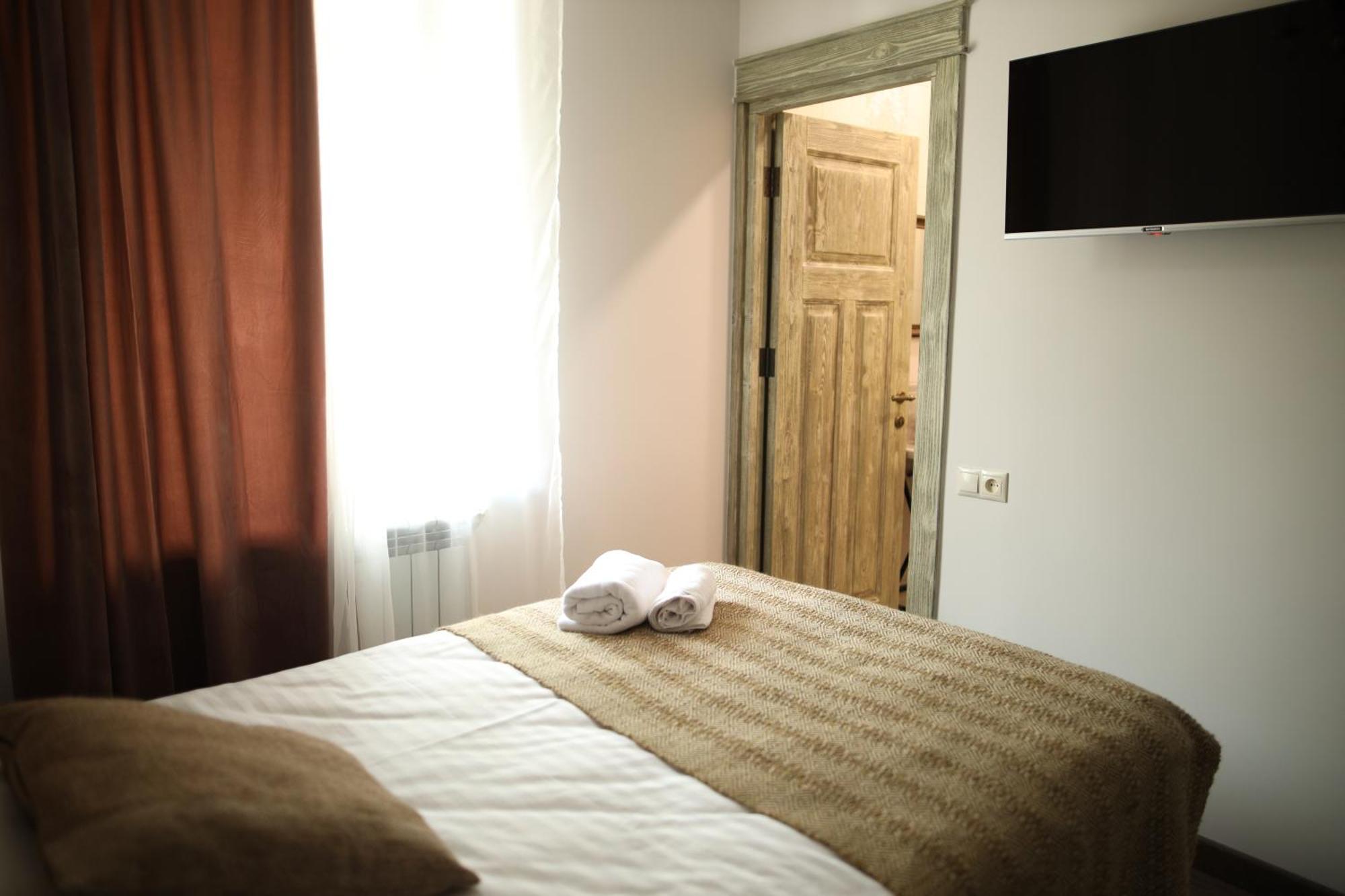 Redroof Country House Hotel Goris Buitenkant foto