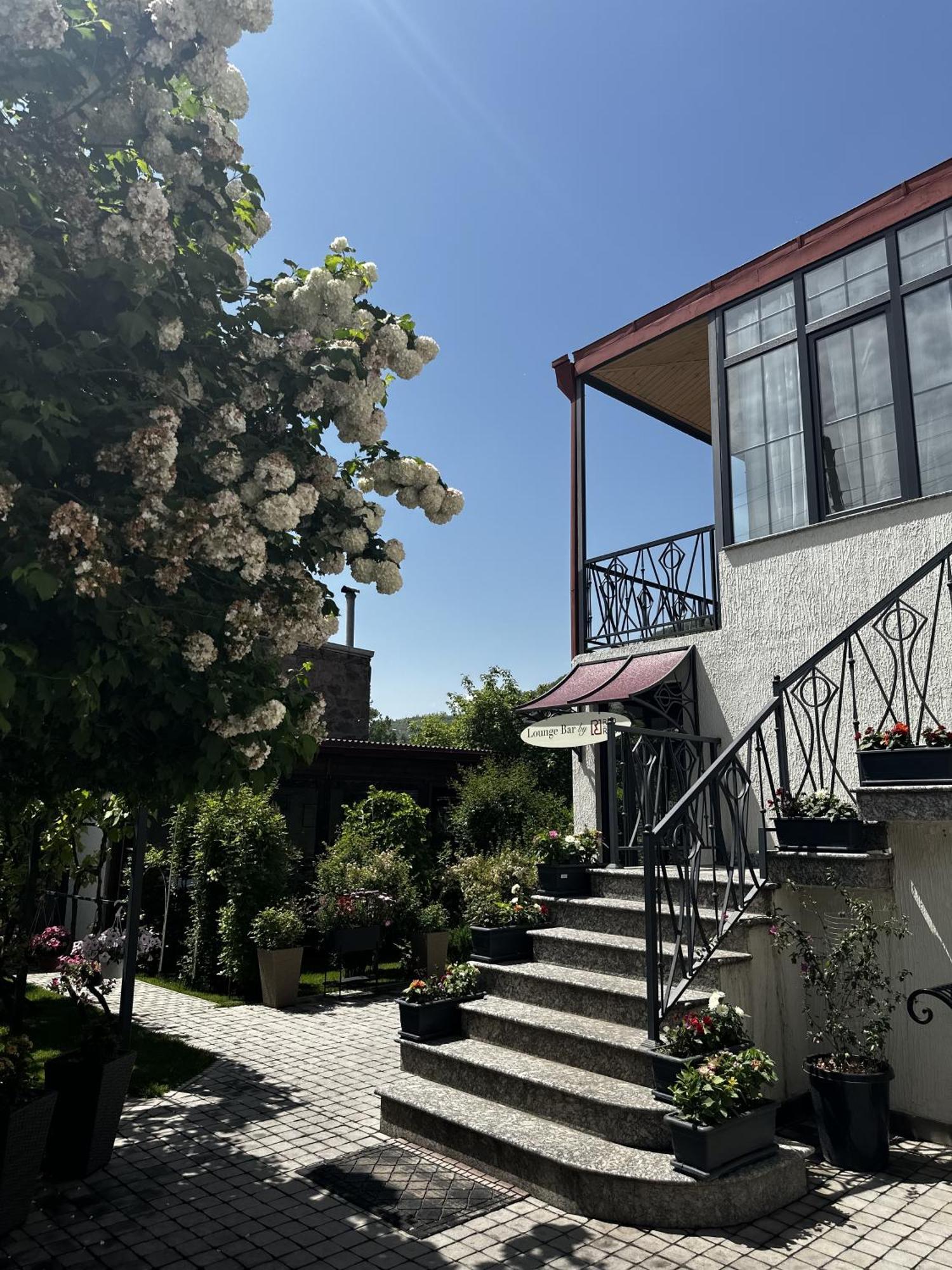Redroof Country House Hotel Goris Buitenkant foto