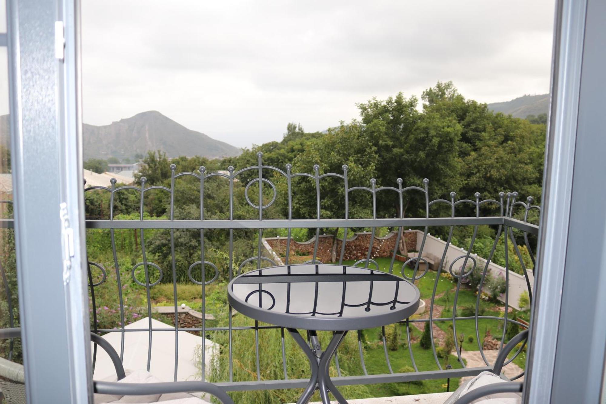 Redroof Country House Hotel Goris Buitenkant foto
